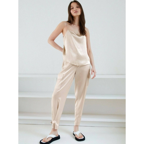 Aritzia - Babaton Benji Camisole - brand new - Picture 2 of 8
